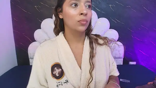 Snapshot of _MiaBrown_ chatting on April 30, 2026, 12:12 pm MiaBrown online show from April 30, 2026, 12:12 pm