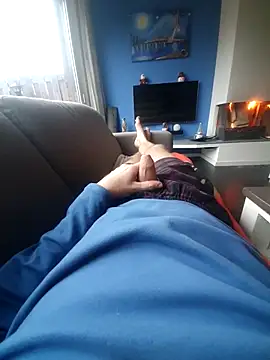 Snapshot of jk1981jk chatting on December 14, 2025, 8:42 am jk1981jk online show from December 14, 2025, 8:42 am