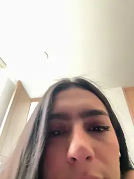 Snapshot of Nicollemays chatting on May 7, 2026, 2:09 pm Nicollemays online show from May 7, 2026, 2:09 pm
