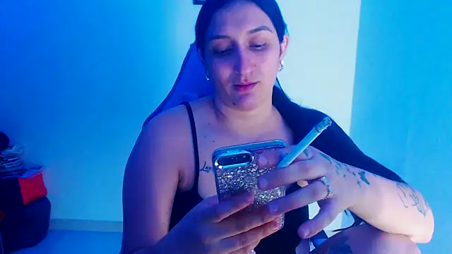 Snapshot of liz_dirty chatting on November 3, 2025, 10:13 pm liz dirty online show from November 3, 2025, 10:13 pm