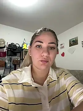 Snapshot of Celestedubois chatting on July 3, 2026, 10:16 pm Celestedubois online show from July 3, 2026, 10:16 pm