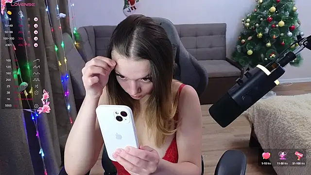 Snapshot of Tender-Mia chatting on December 26, 2024, 12:59 pm Tender-Mia online show from December 26, 2024, 12:59 pm