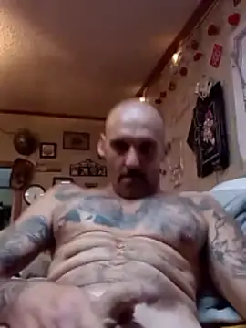 ClydeCan409 online show from June 4, 2026, 12:26 am