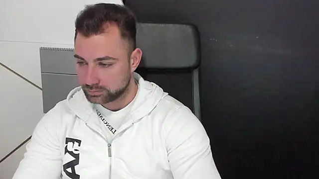 Snapshot of DuncanStone chatting on March 15, 2025, 4:57 am DuncanStone online show from March 15, 2025, 4:57 am