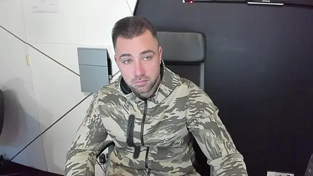 Snapshot of DuncanStone chatting on March 8, 2025, 5:07 am DuncanStone online show from March 8, 2025, 5:07 am