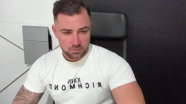 Snapshot of DuncanStone chatting on March 21, 2025, 5:43 am DuncanStone online show from March 21, 2025, 5:43 am