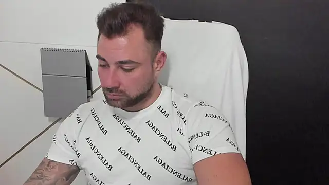 Snapshot of DuncanStone chatting on March 15, 2025, 2:12 pm DuncanStone online show from March 15, 2025, 2:12 pm