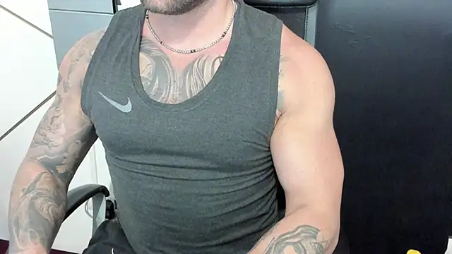 Snapshot of DuncanStone chatting on March 4, 2025, 11:08 am DuncanStone online show from March 4, 2025, 11:08 am