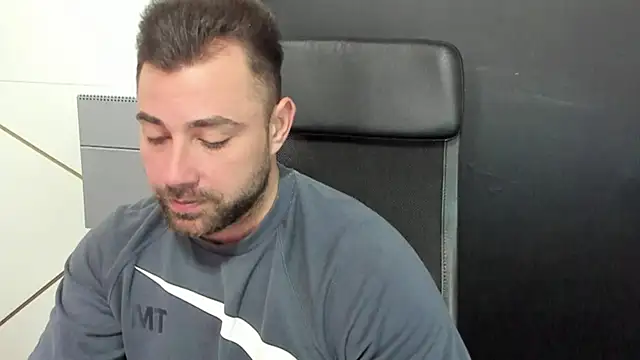 Snapshot of DuncanStone chatting on March 16, 2025, 7:59 am DuncanStone online show from March 16, 2025, 7:59 am