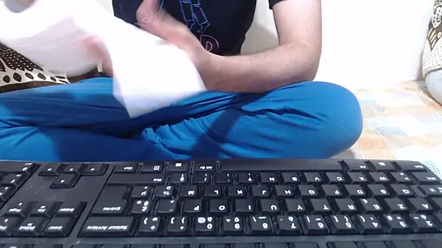 Alexdelarge323 online show from May 2, 2026, 4:01 pm