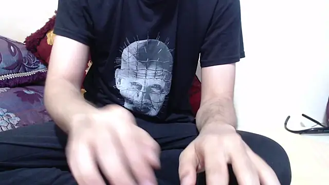 Snapshot of Alexdelarge323 chatting on June 12, 2026, 2:26 pm Alexdelarge323 online show from June 12, 2026, 2:26 pm