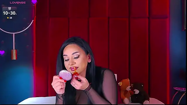 MadyLuxxx online show from November 26, 2025, 7:58 pm