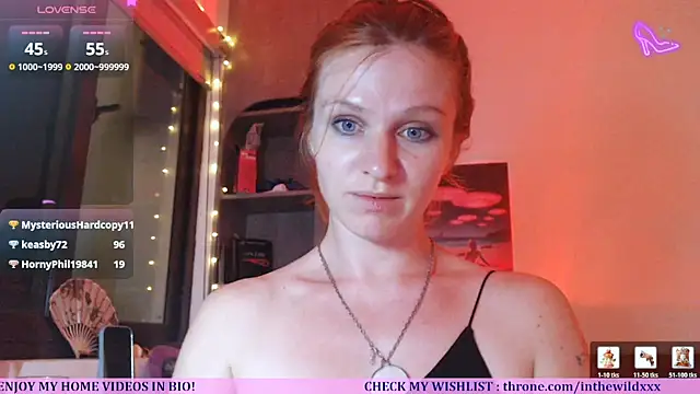 Snapshot of Cassie_Wild chatting on May 4, 2026, 12:41 pm Cassie Wild online show from May 4, 2026, 12:41 pm