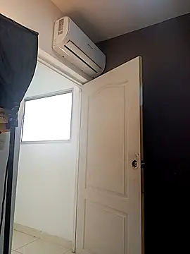 MariaGaitan online show from October 9, 2025, 7:03 pm