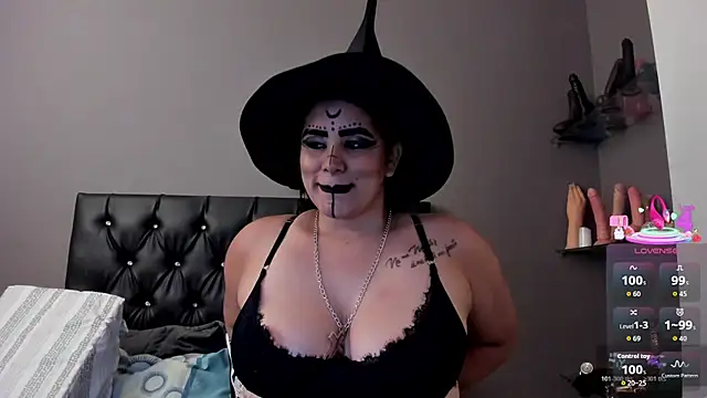 MariaGaitan online show from October 19, 2025, 9:06 pm