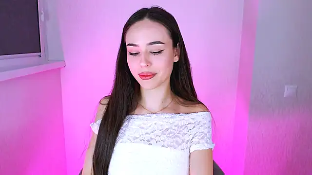 EmiliEliott online show from April 28, 2026, 10:03 pm