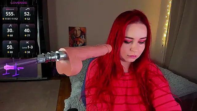 Cherry  Girl online show from November 24, 2025, 4:18 pm