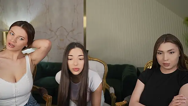 Snapshot of Jasmine_Flow chatting on March 10, 2026, 11:58 am Jasmine Flow online show from March 10, 2026, 11:58 am