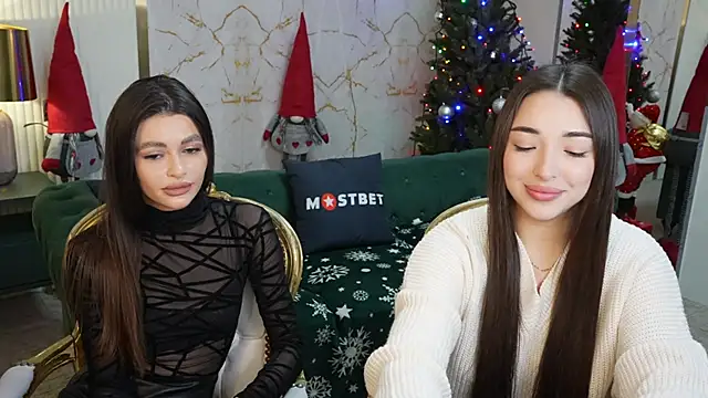 Jasmine Flow online show from December 25, 2024, 7:45 pm