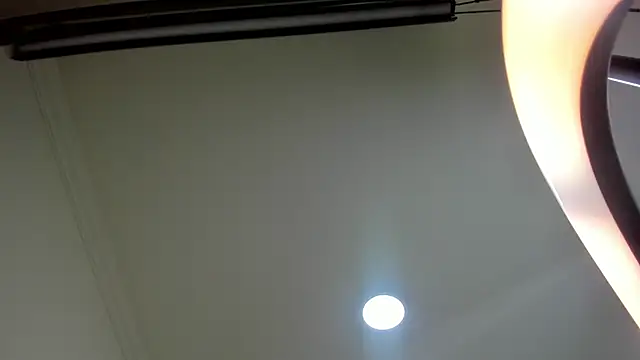 nalalye cruzz  online show from January 14, 2026, 2:48 am