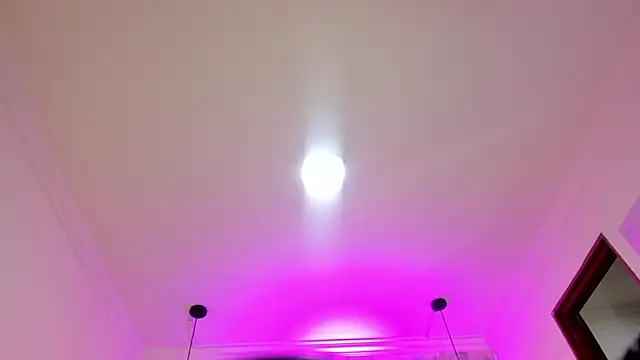 nalalye cruzz  online show from February 28, 2026, 2:55 am