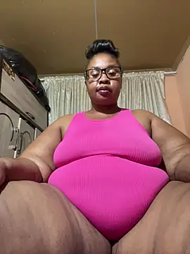 Snapshot of ZOQULUx chatting on March 15, 2025, 5:04 pm ZOQULUx online show from March 15, 2025, 5:04 pm