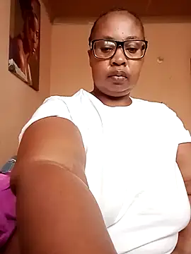 ZOQULUx online show from March 12, 2026, 9:24 am