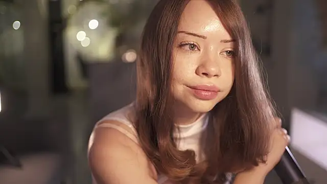 VixenMia online show from April 3, 2026, 3:57 am