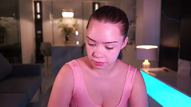 Snapshot of VixenMia chatting on October 21, 2025, 2:55 am VixenMia online show from October 21, 2025, 2:55 am