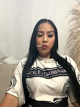 Luisa Fernandaa online show from November 22, 2025, 11:36 pm