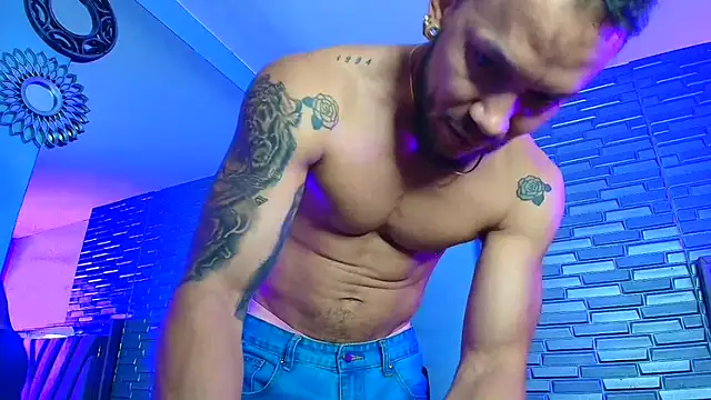 Snapshot of ARON_TAYLER01 chatting on February 28, 2026, 10:15 am ARON TAYLER01 online show from February 28, 2026, 10:15 am