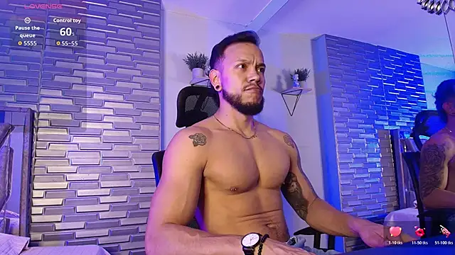 Snapshot of ARON_TAYLER01 chatting on March 15, 2026, 10:22 am ARON TAYLER01 online show from March 15, 2026, 10:22 am