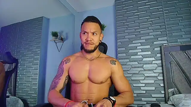 Snapshot of ARON_TAYLER01 chatting on February 11, 2026, 10:26 am ARON TAYLER01 online show from February 11, 2026, 10:26 am