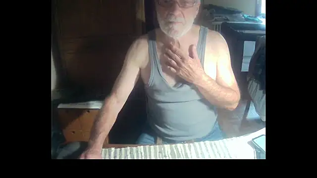 Snapshot of terrybare chatting on November 14, 2025, 1:37 pm terrybare online show from November 14, 2025, 1:37 pm