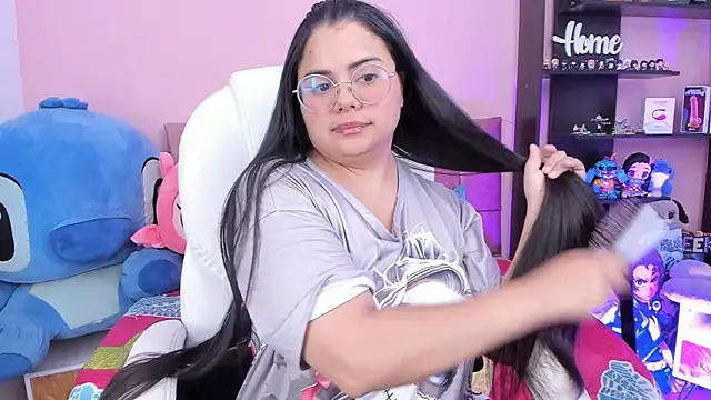 esmeralda112 online show from April 22, 2026, 9:05 am