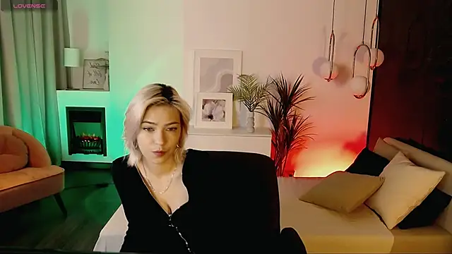AlysiaSun online show from October 7, 2025, 1:56 pm