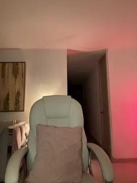 Snapshot of Im_Valentina chatting on November 28, 2025, 11:38 pm Im Valentina online show from November 28, 2025, 11:38 pm