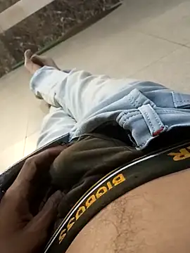 Snapshot of Play_boy11 chatting on October 3, 2025, 7:54 am Play boy11 online show from October 3, 2025, 7:54 am