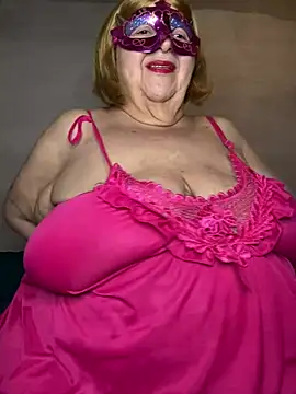 Snapshot of mariannecox chatting on December 29, 2024, 3:54 am mariannecox online show from December 29, 2024, 3:54 am