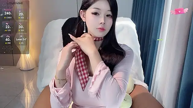 Mandy-- online show from November 28, 2025, 3:28 am