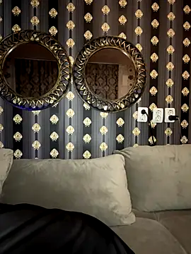 AnnaAnn online show from October 18, 2025, 10:01 pm