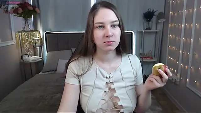 Snapshot of MollyBrams chatting on March 10, 2025, 5:22 am MollyBrams online show from March 10, 2025, 5:22 am