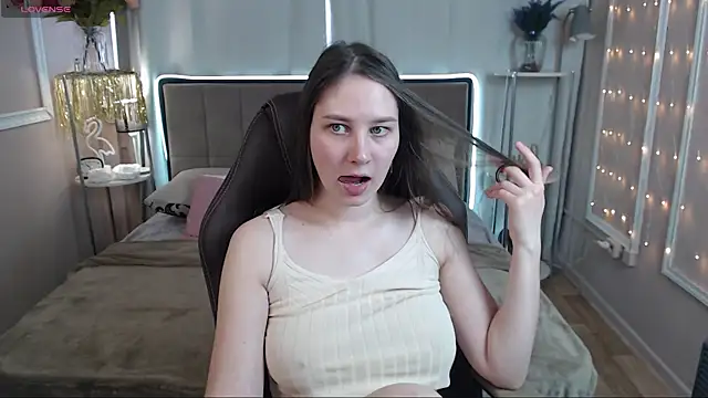 Snapshot of MollyBrams chatting on March 3, 2025, 11:11 am MollyBrams online show from March 3, 2025, 11:11 am