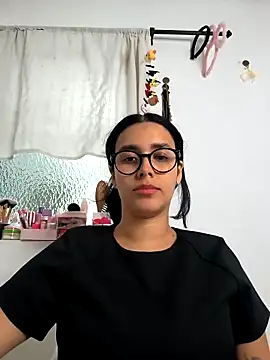 Snapshot of Annya-sweet chatting on May 14, 2026, 2:25 pm Annya-sweet online show from May 14, 2026, 2:25 pm