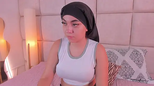 Sooffii 1 online show from February 4, 2026, 3:01 am