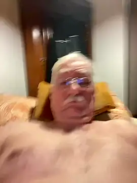 Steffibi1954 online show from November 4, 2025, 4:27 am