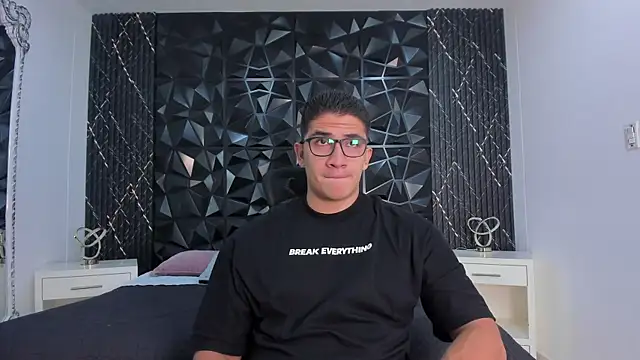 Snapshot of JeffDaltton chatting on October 10, 2025, 8:09 pm JeffDaltton online show from October 10, 2025, 8:09 pm