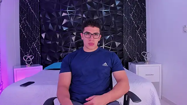 Snapshot of JeffDaltton chatting on November 18, 2025, 7:50 pm JeffDaltton online show from November 18, 2025, 7:50 pm