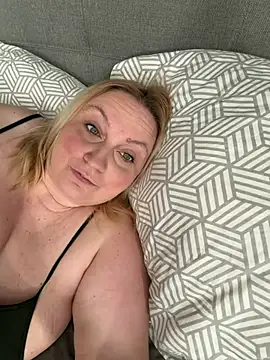 BBW Nora online show from July 4, 2026, 6:31 am