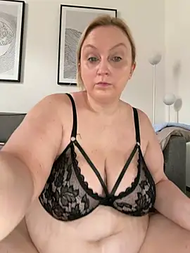 BBW Nora online show from June 2, 2026, 8:36 am